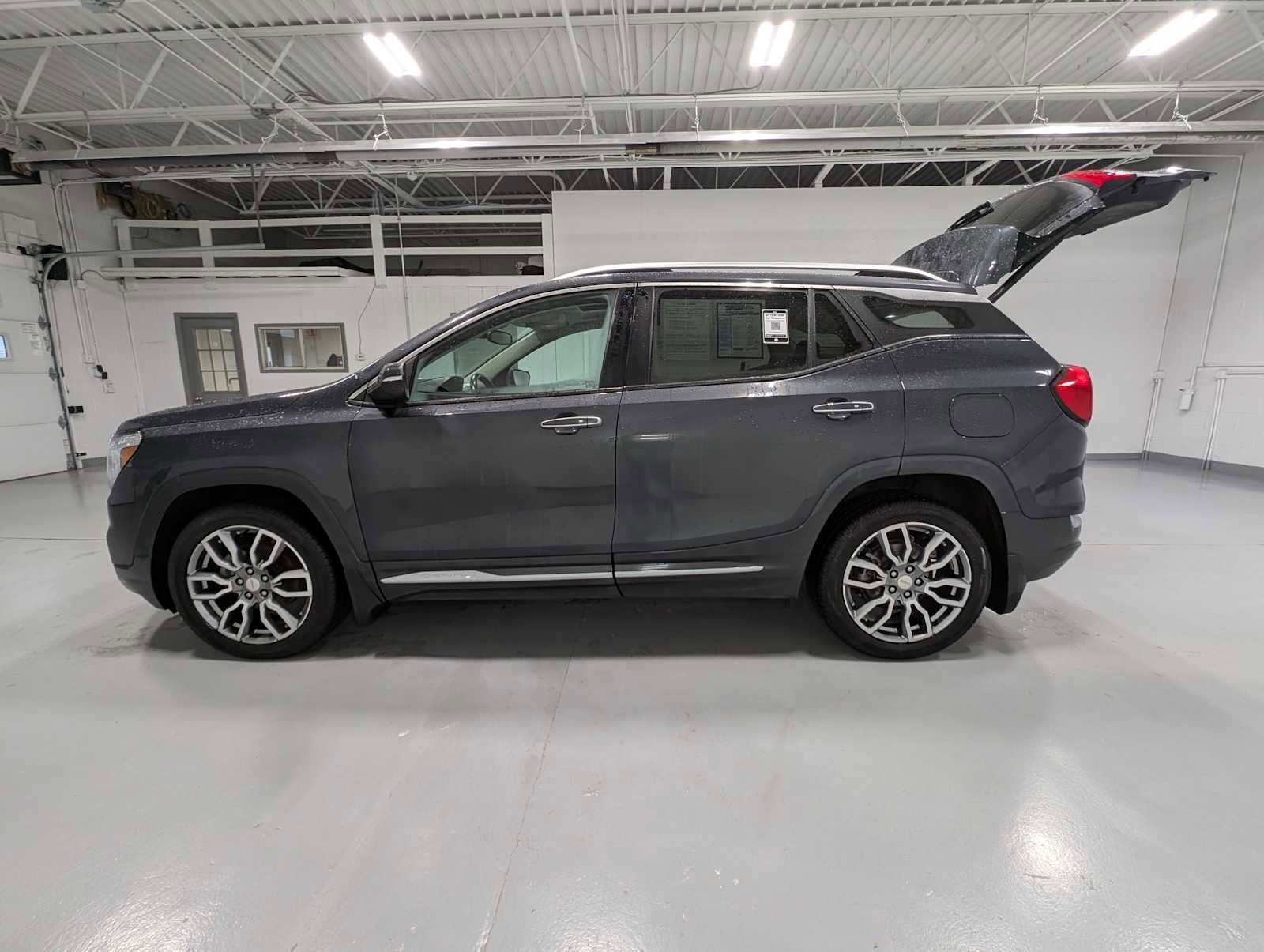 Certified 2022 GMC Terrain Denali image 12