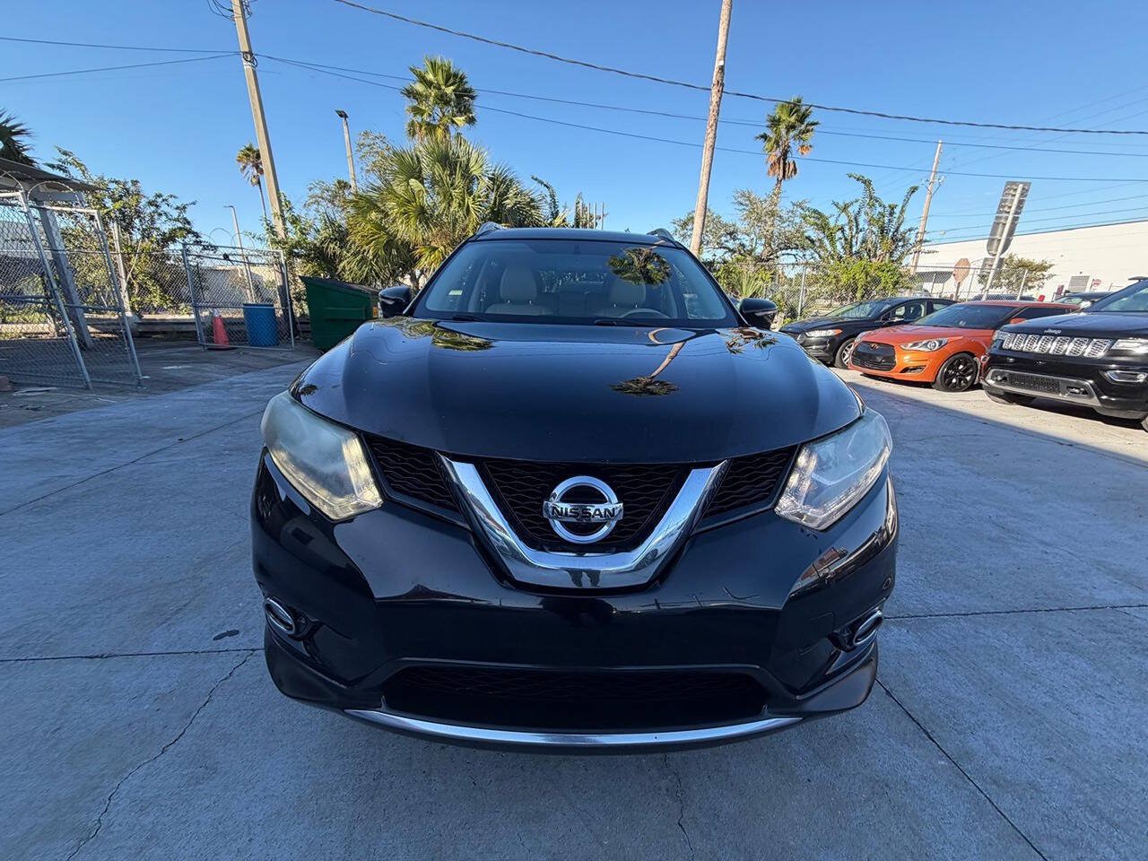 Used 2015 Nissan Rogue SL w/ SL Premium Package FWD image 1