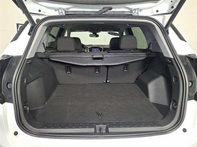 Used 2023 GMC Terrain SLE w/ Driver Convenience Package image 27