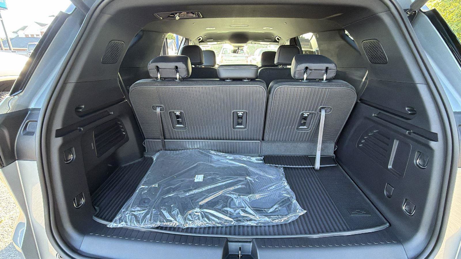 New 2026 Chevrolet Traverse LT FWD image 10