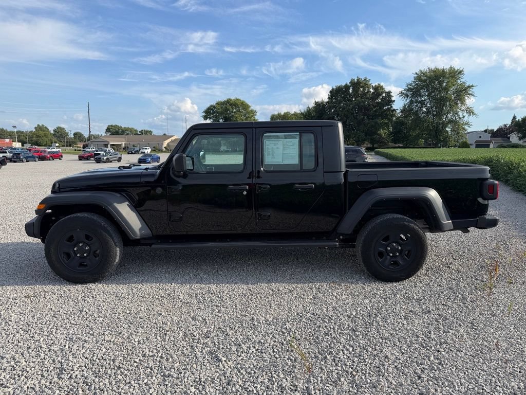 Used 2022 Jeep Gladiator Sport w/ Trailer Tow Package AWD/4WD image 3