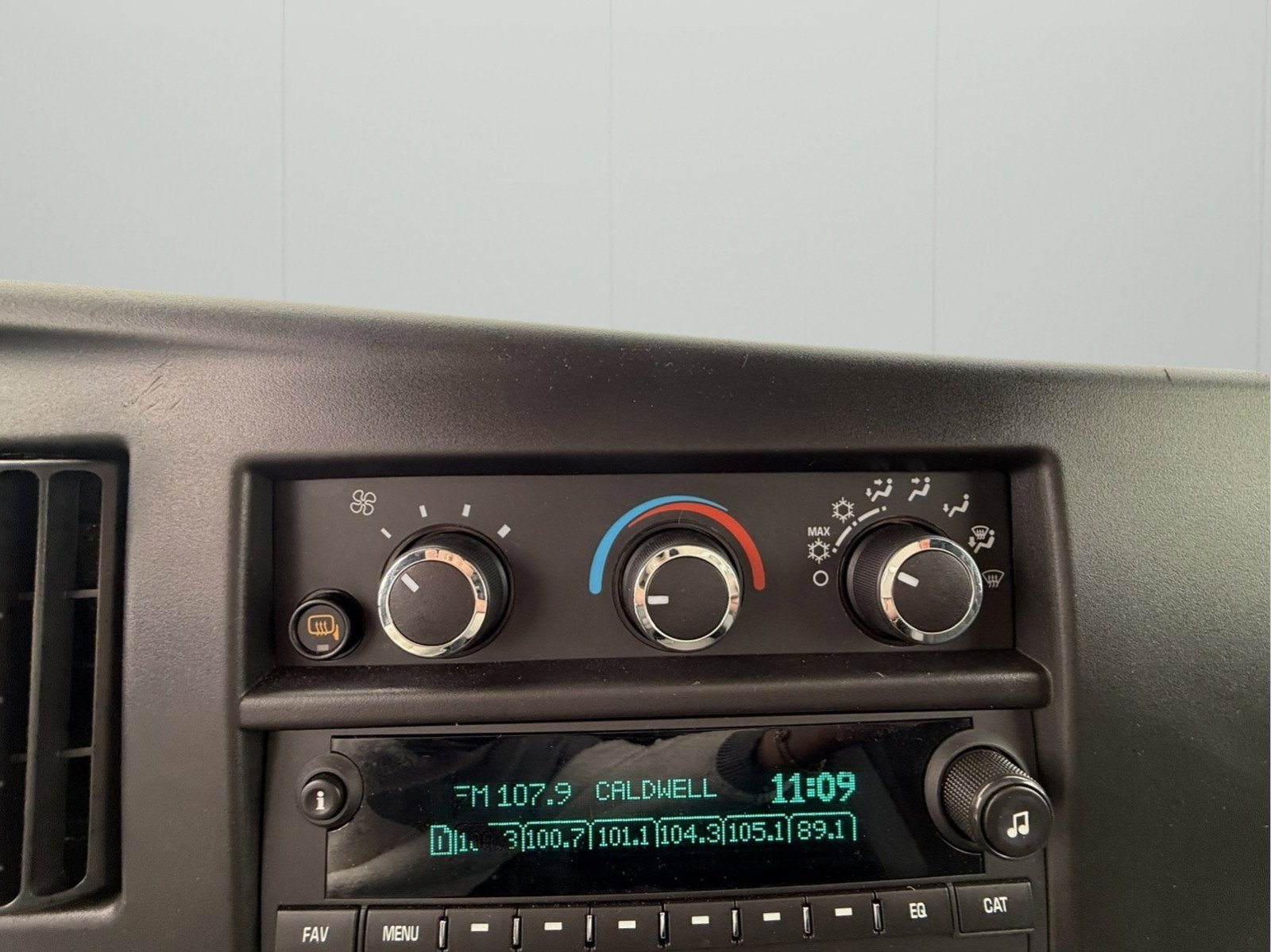 Used 2024 Chevrolet Express 2500 Work Van w/ Driver Convenience Package image 15