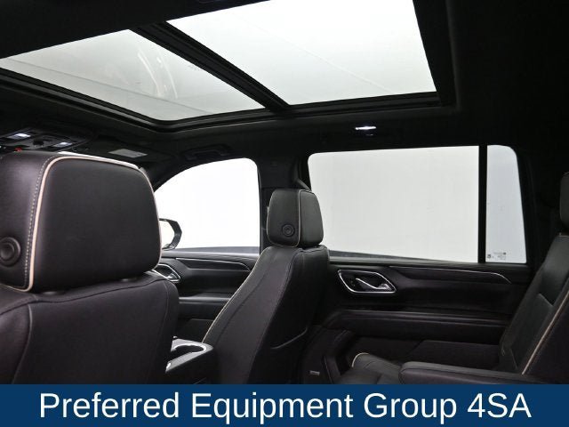 Used 2023 GMC Yukon XL SLT w/ Max Trailering Package AWD/4WD image 16