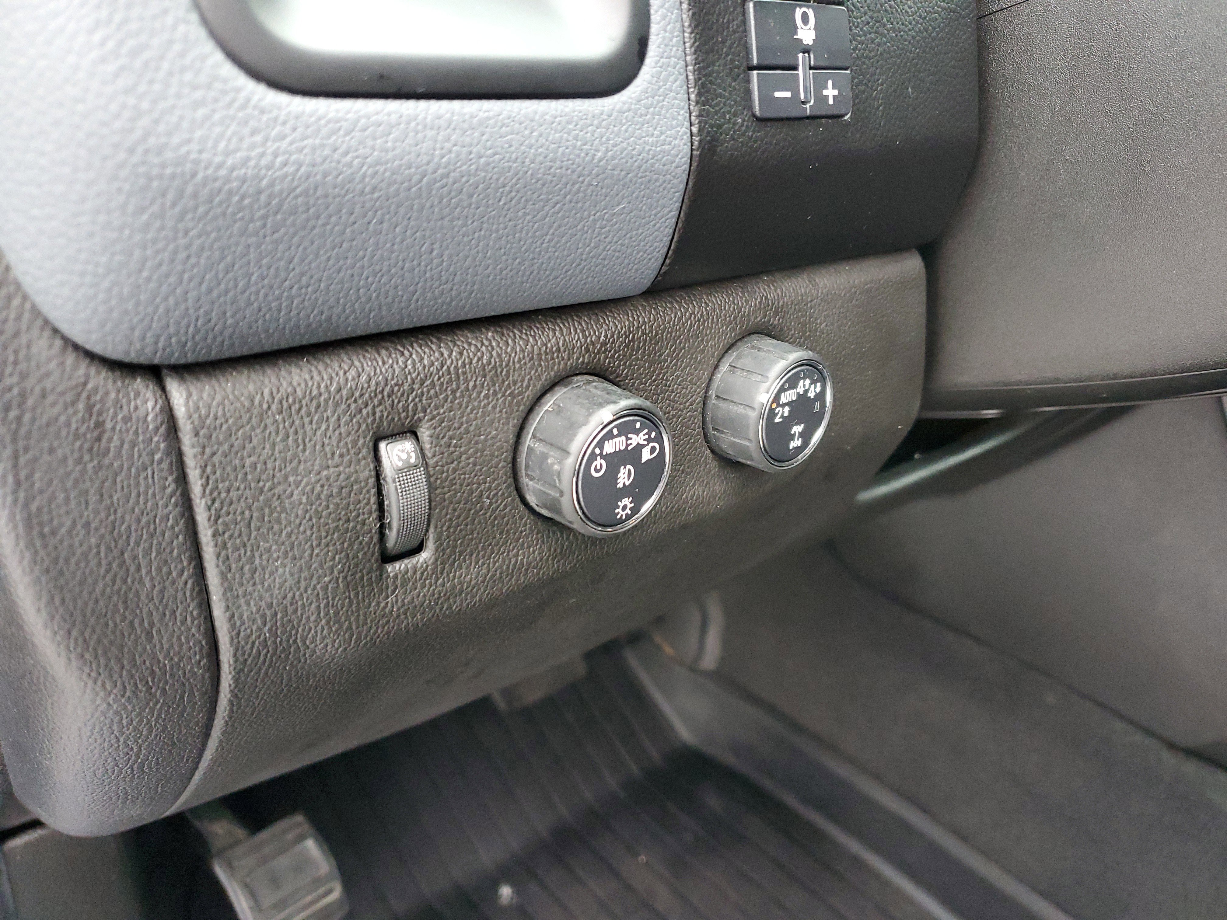 Used 2021 Chevrolet Colorado Z71 w/ Safety Package image 21