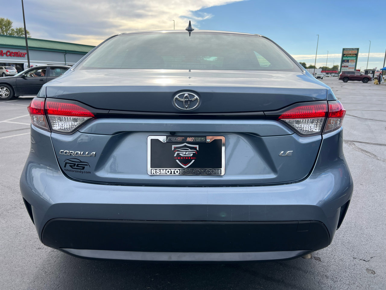 Used 2022 Toyota Corolla LE image 7