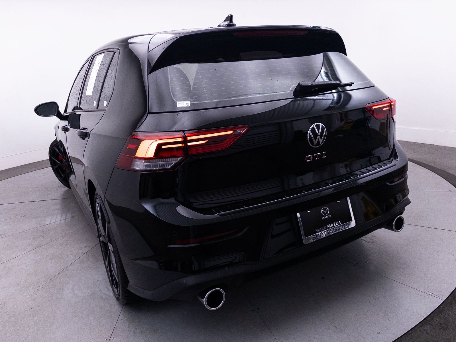 Used 2024 Volkswagen GTI SE FWD image 7
