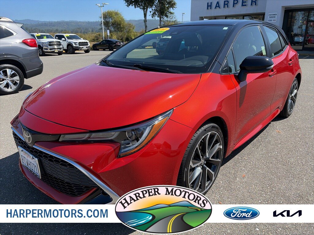 Used 2020 Toyota Corolla XSE FWD image 1