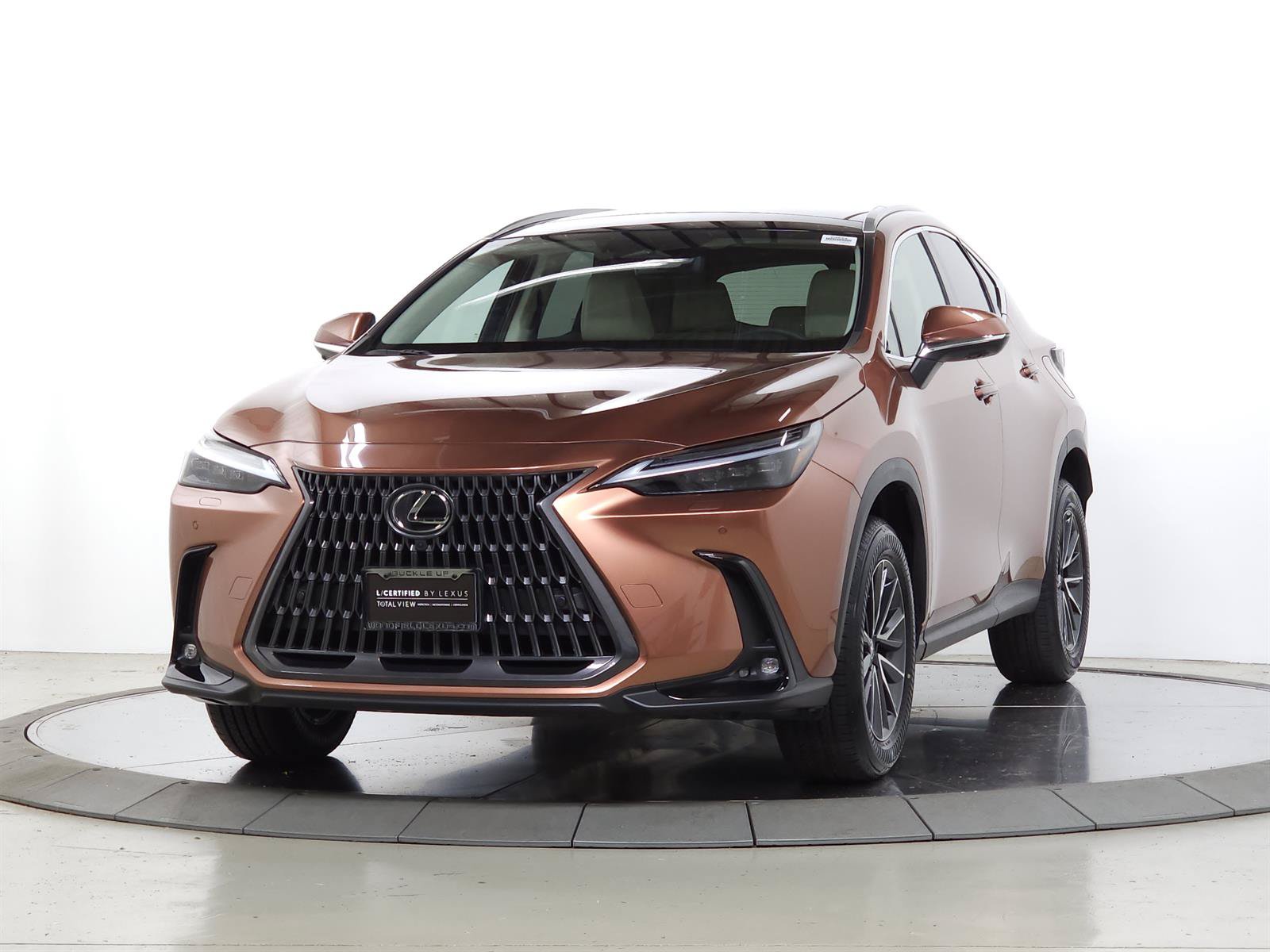 Certified 2025 Lexus NX 350 AWD w/ Accessory Package (K3) image 3