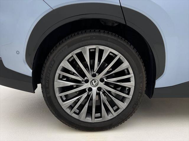 Certified 2023 Lexus RZ 450e Premium w/ Accessory Package (2T) AWD/4WD image 28