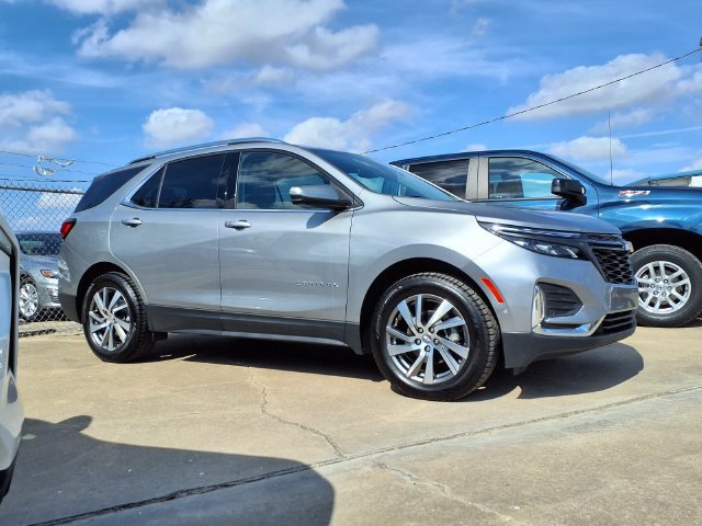 Used 2024 Chevrolet Equinox Premier AWD/4WD image 3
