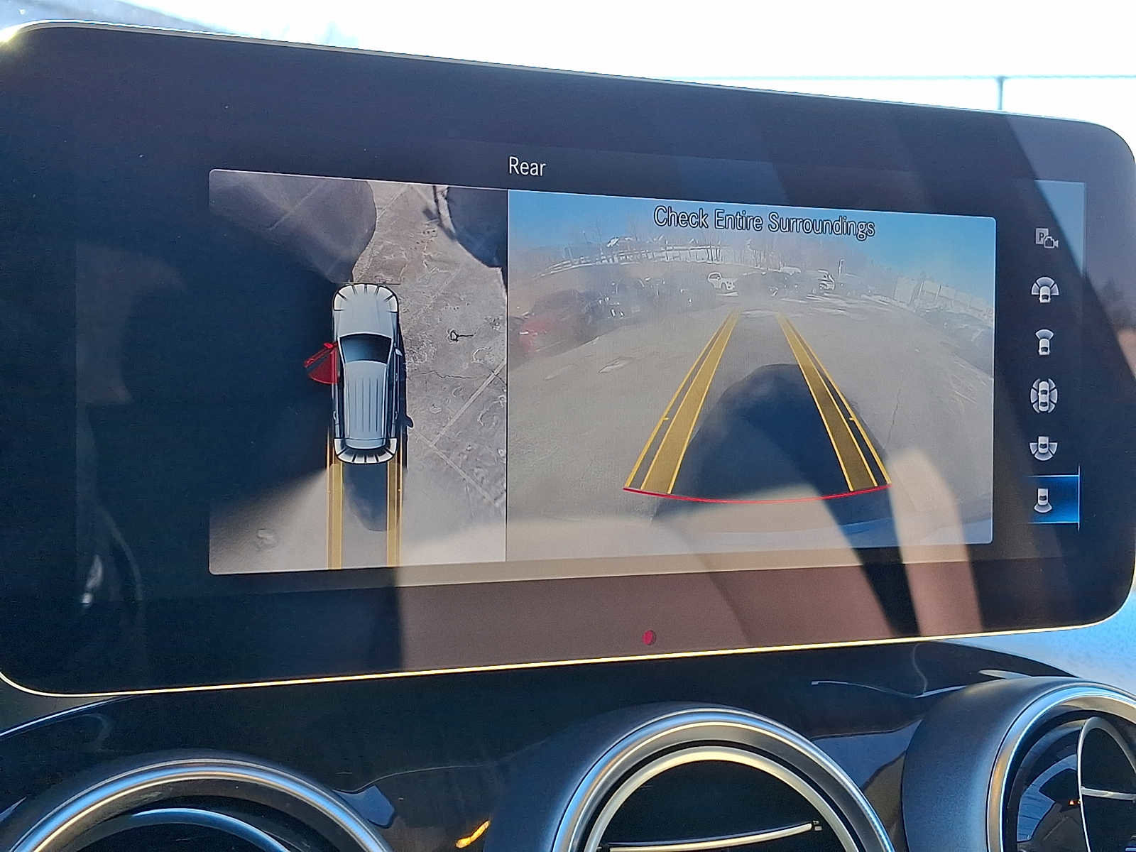 Used 2022 Mercedes-Benz GLC 300 4MATIC image 11