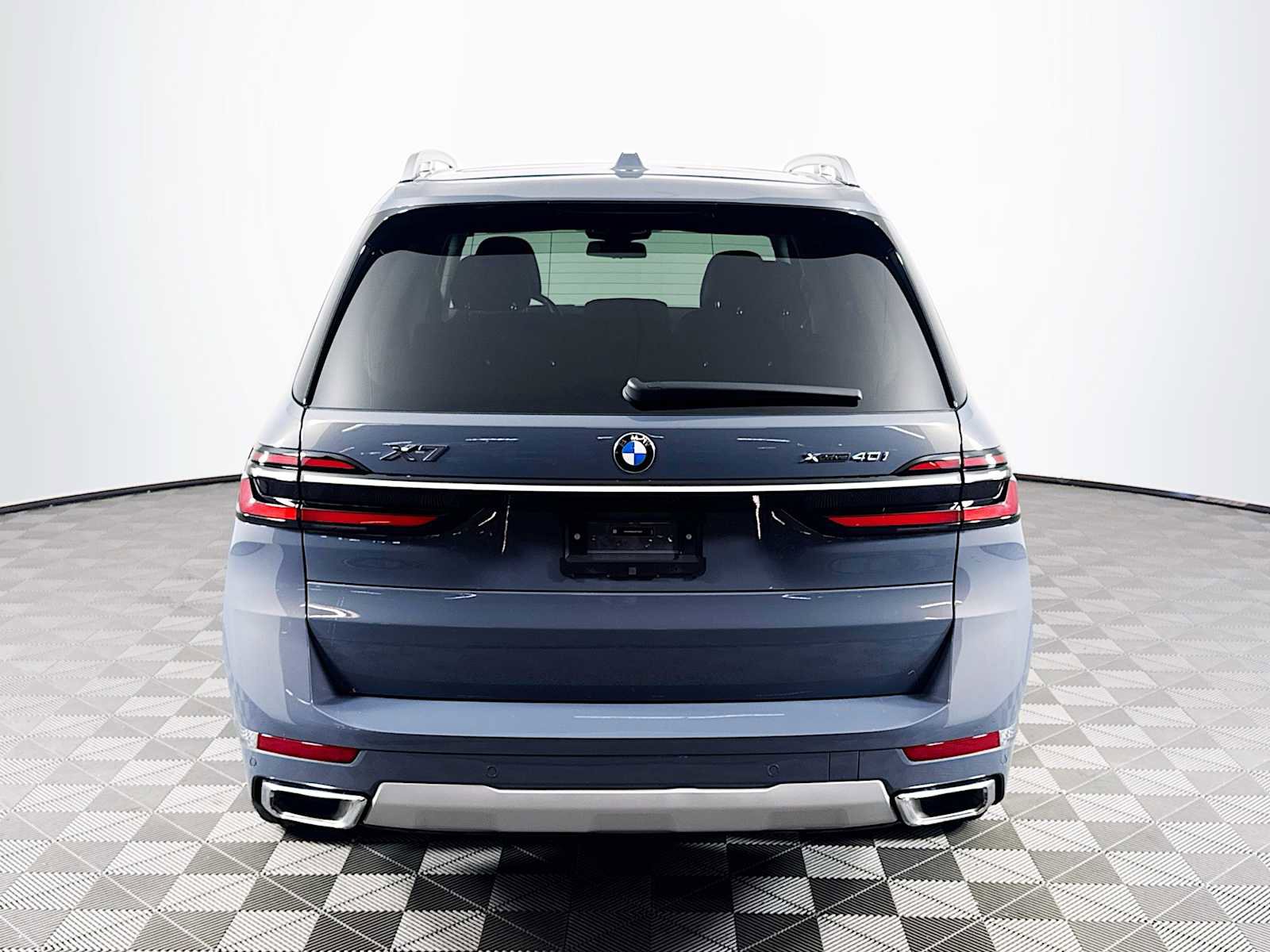 Used 2025 BMW X7 xDrive40i image 7