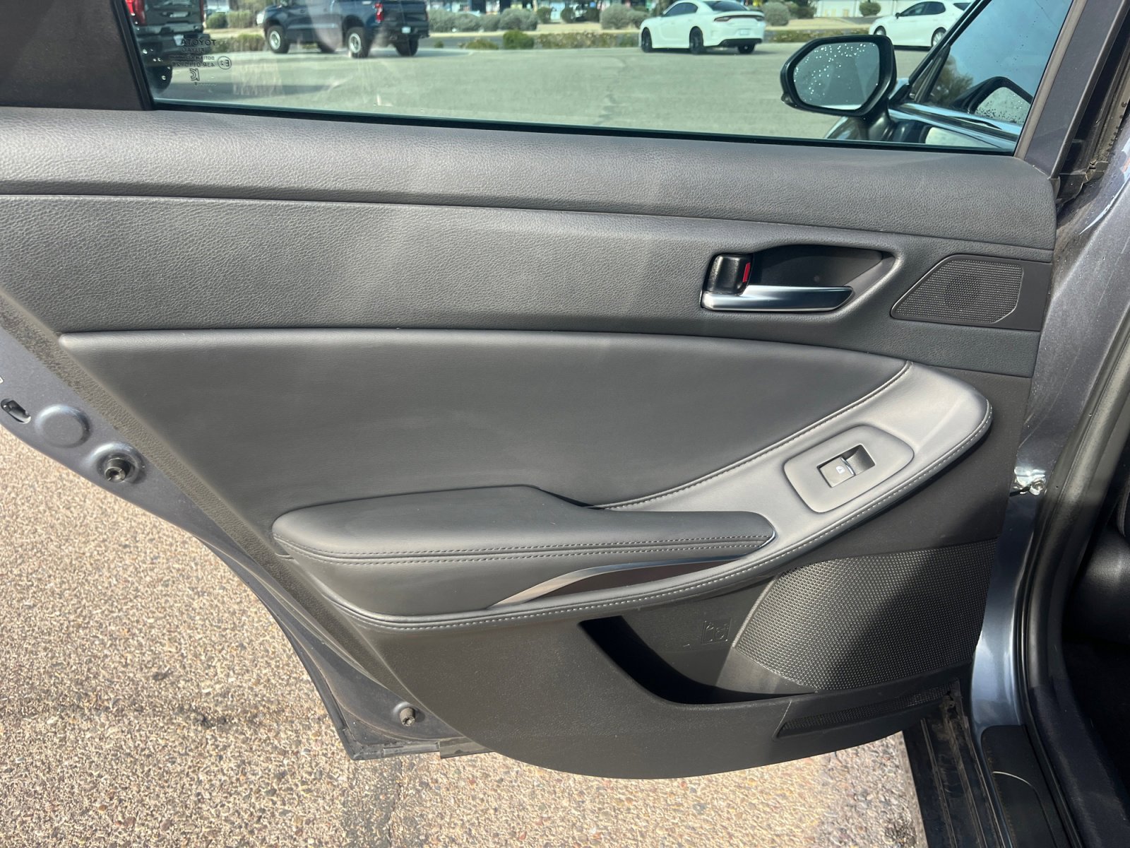 Used 2020 Toyota Avalon XLE image 16