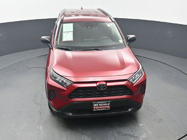 Certified 2021 Toyota RAV4 LE AWD/4WD image 40