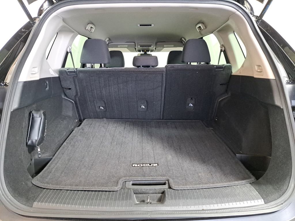 Used 2021 Nissan Rogue S image 22