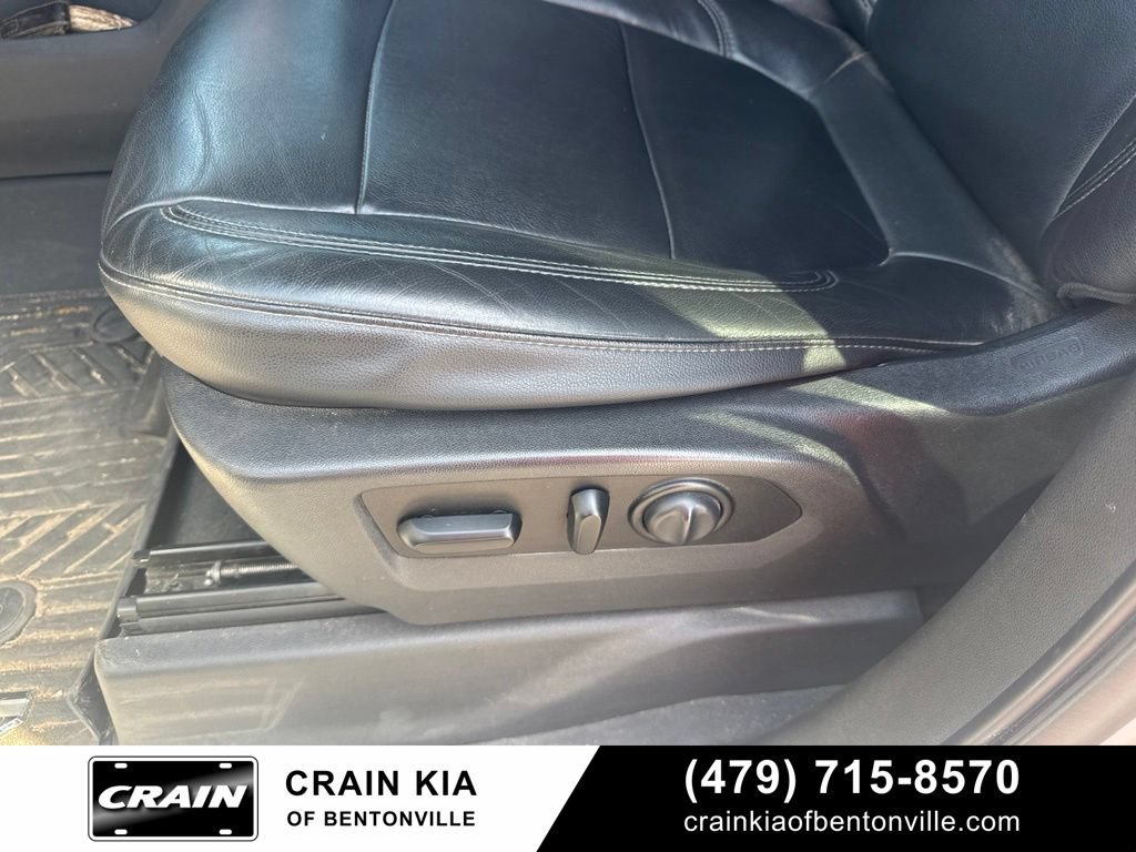 Used 2020 Chevrolet Silverado 1500 LT Trail Boss AWD/4WD image 17