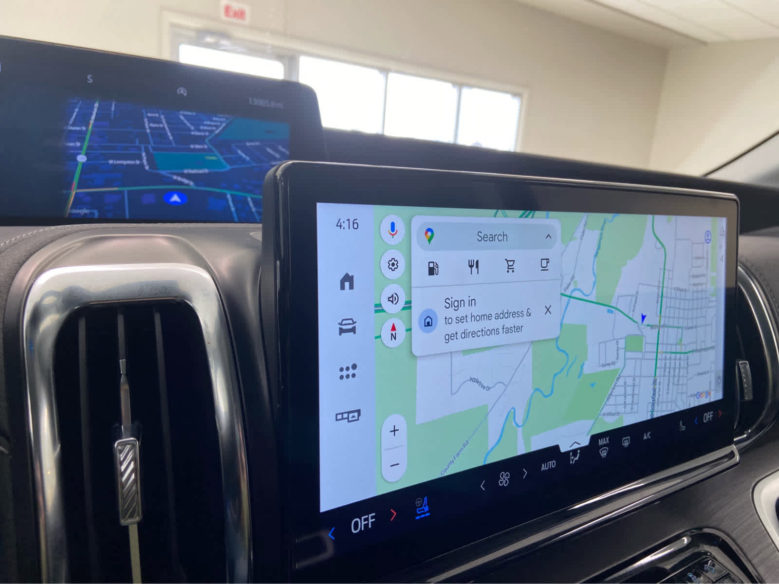 Used 2025 Ford Expedition Platinum image 34