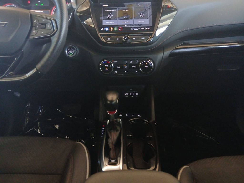 Used 2023 Chevrolet TrailBlazer RS w/ Sun and Liftgate Package FWD image 22