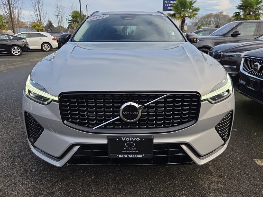 Certified 2024 Volvo XC60 B5 Core w/ Protection Package Premier image 11