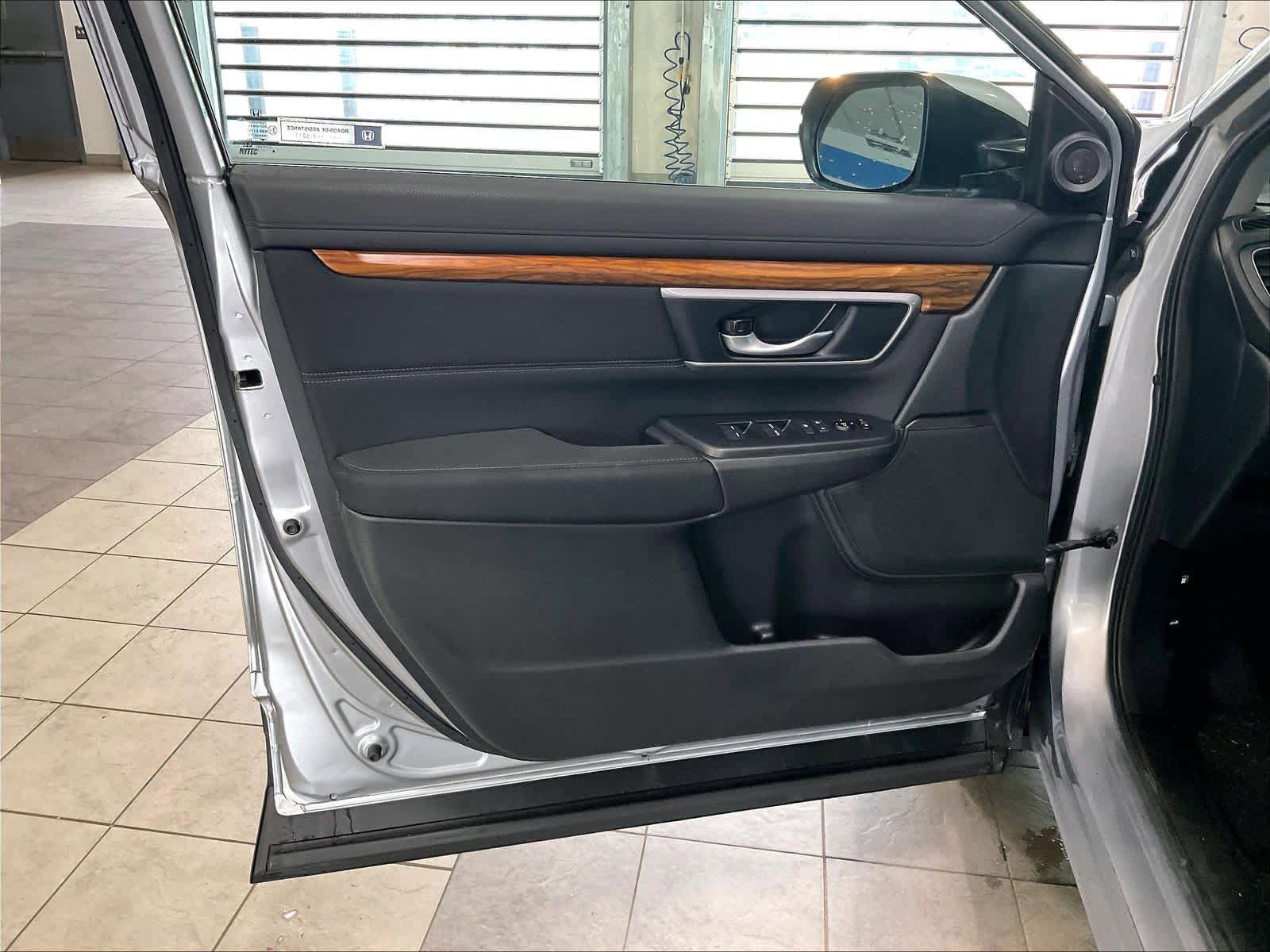 Certified 2017 Honda CR-V EX image 9