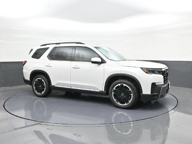 New 2026 Honda Pilot Touring image 17