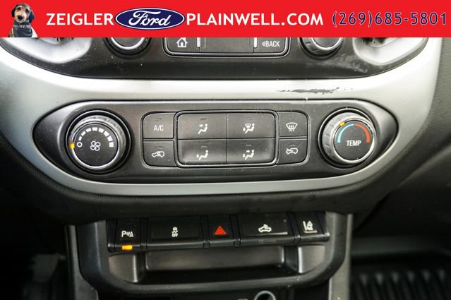 Used 2022 Chevrolet Colorado LT w/ Fleet Safety Package RWD image 16