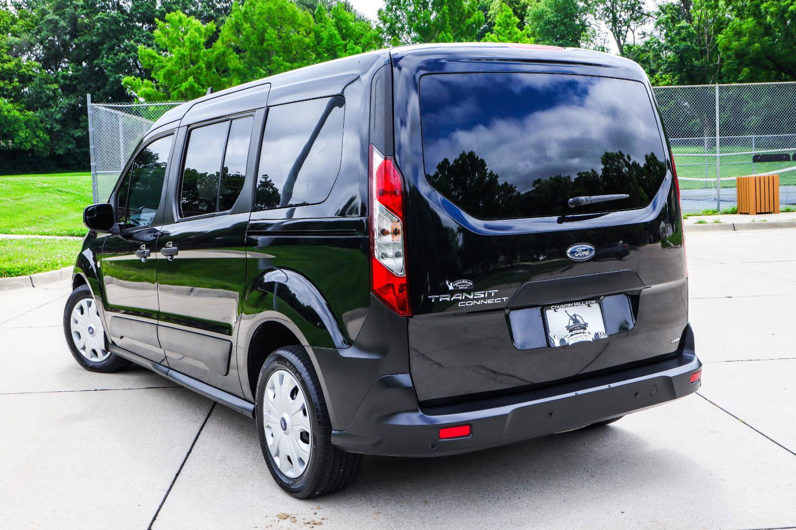 Used 2021 Ford Transit Connect XL FWD image 12