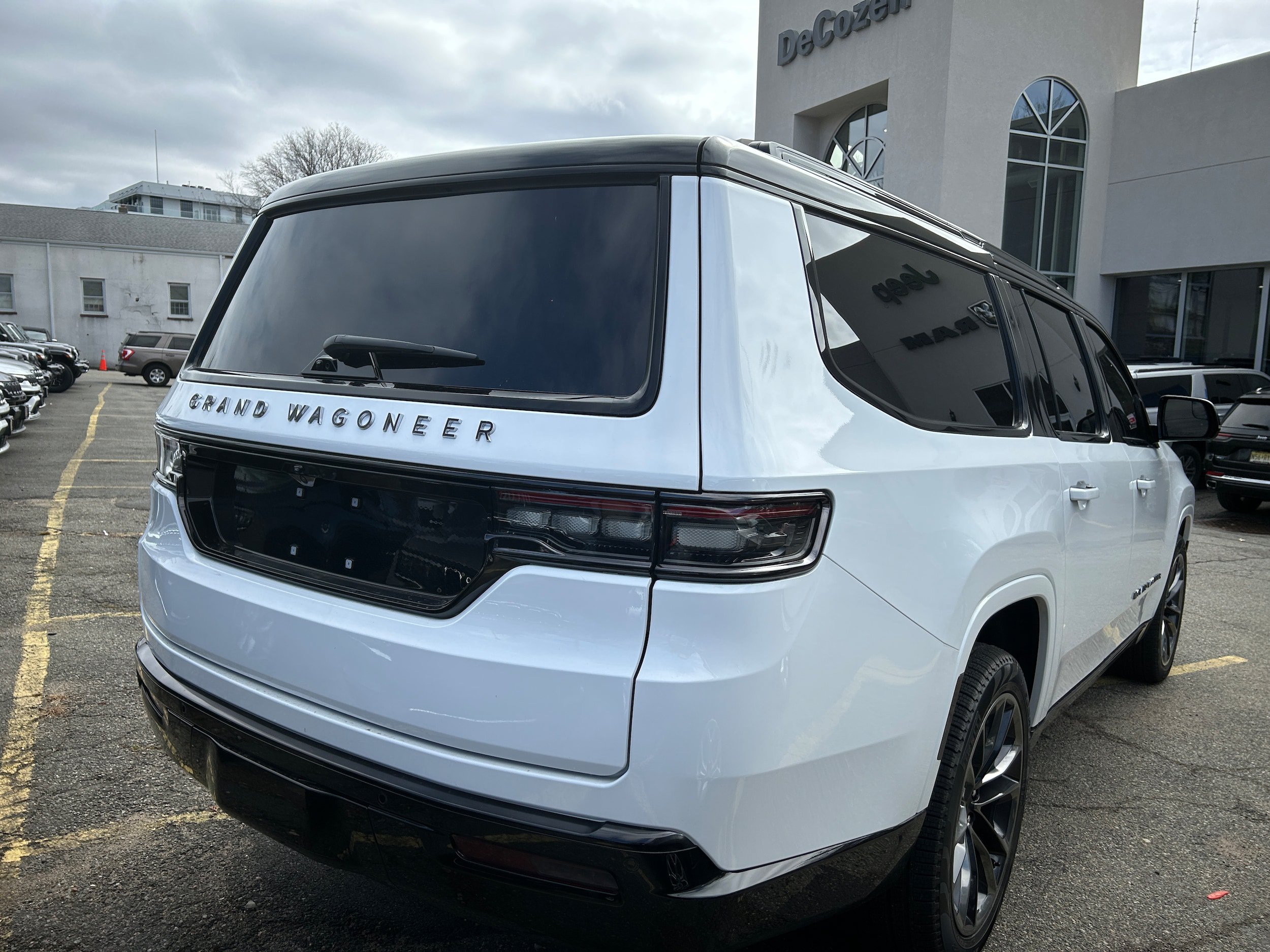 New 2025 Jeep Grand Wagoneer L Series II Obsidian w/ Quick Order Packagew 28T AWD/4WD image 3
