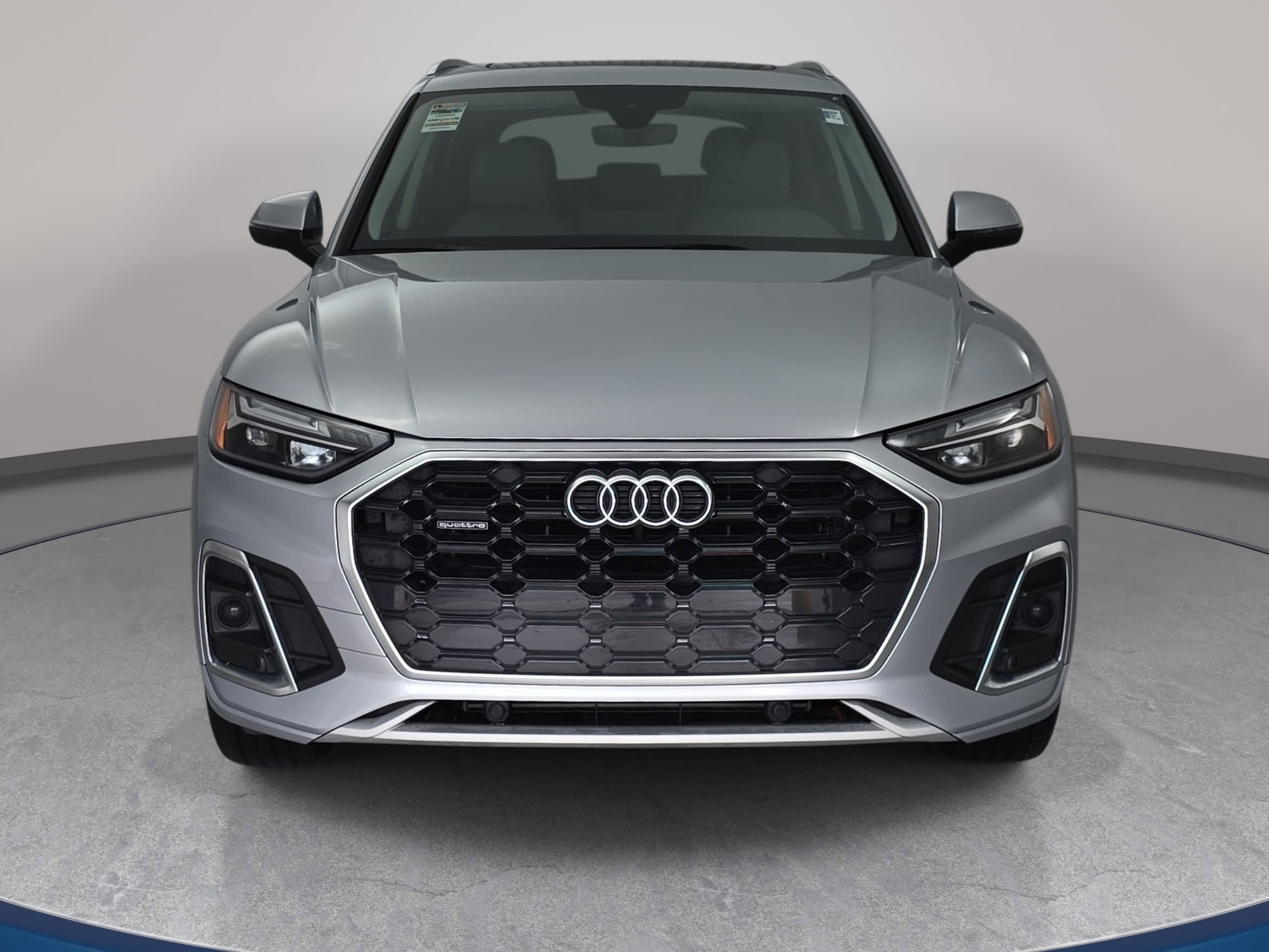 Used 2022 Audi Q5 2.0T Premium w/ Convenience Package AWD/4WD image 2