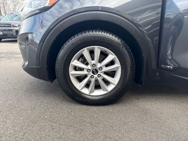 Used 2019 Kia Sorento LX w/ LX Convenience Package image 27