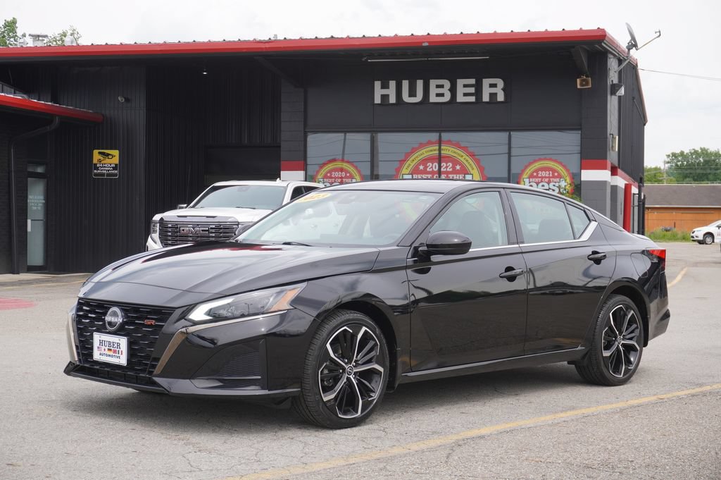 Used 2023 Nissan Altima 2.5 SR w/ SR Premium Package