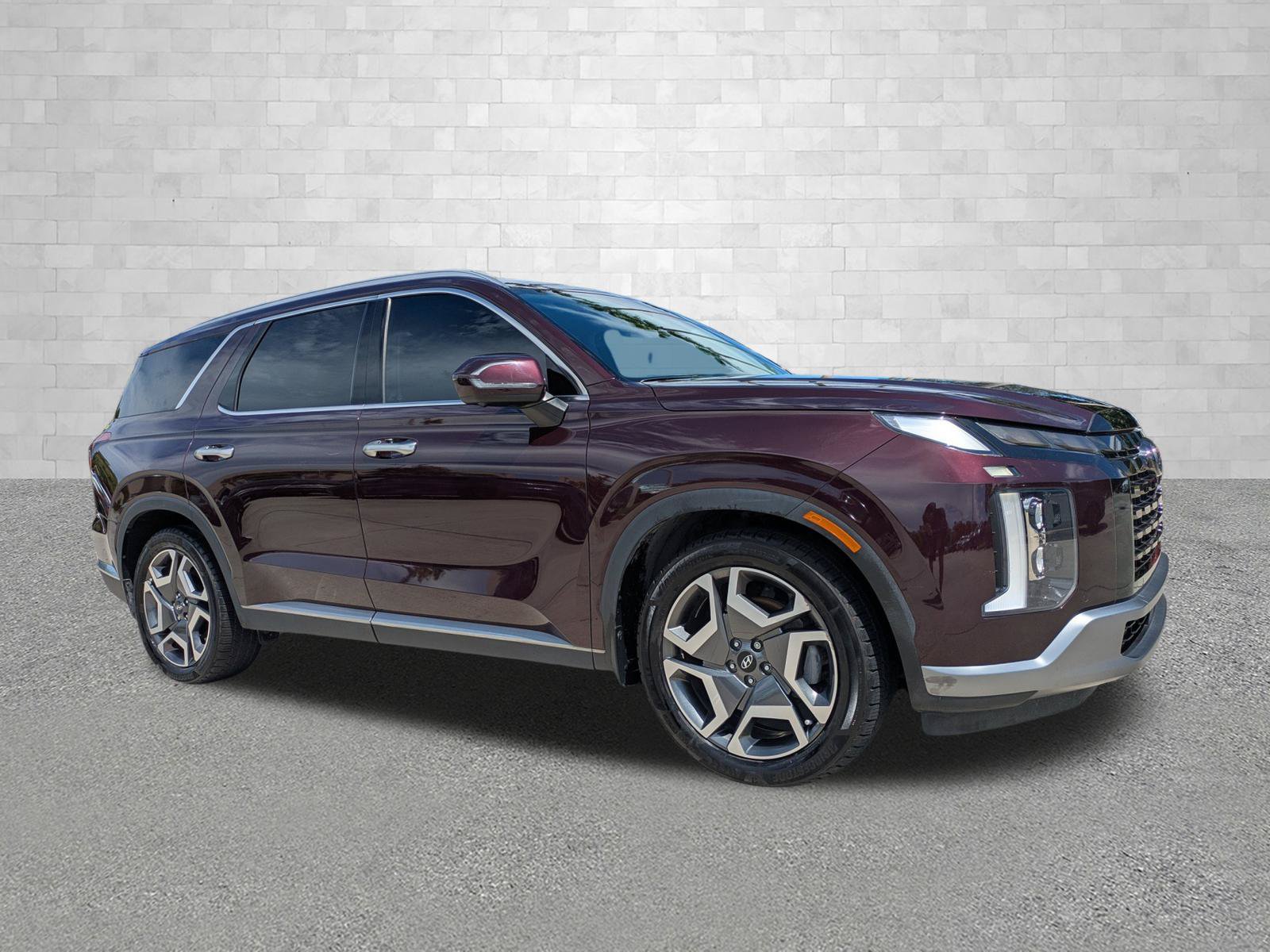 Used 2023 Hyundai Palisade Limited FWD image 1