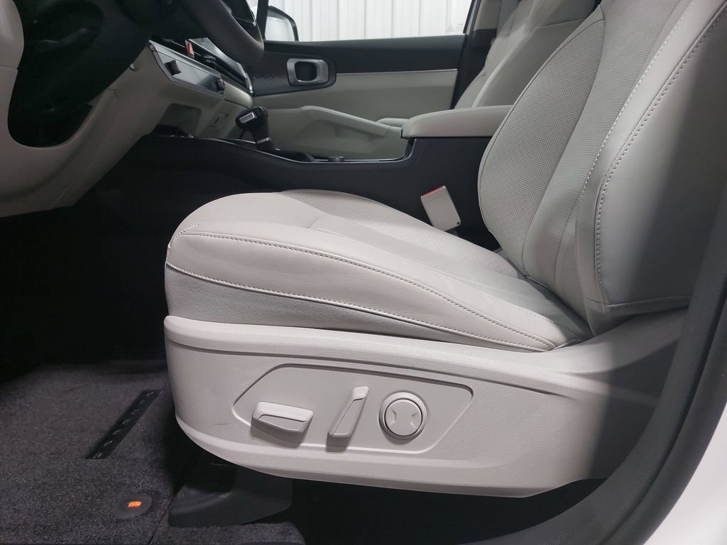 New 2026 Kia Sorento S w/ S Panoramic Sunroof Package FWD image 30