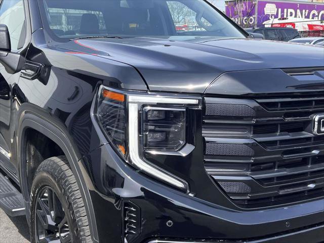 Used 2022 GMC Sierra 1500 Elevation w/ LPO, Elevation Black Package image 12