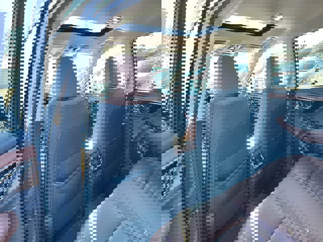 Used 2020 Subaru Outback Touring XT image 23