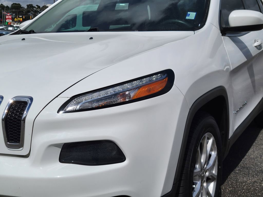 Used 2018 Jeep Cherokee Latitude image 10