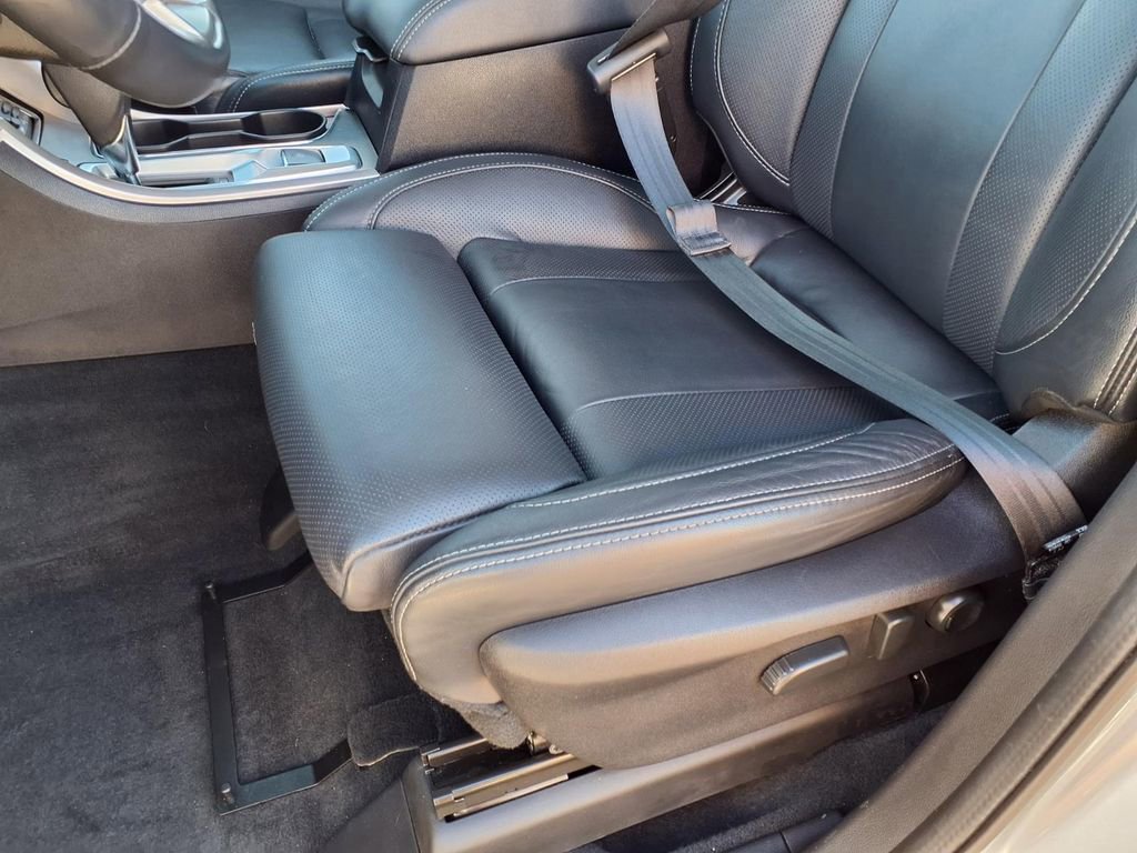 Certified 2022 Subaru Ascent Limited w/ Technology Package image 26