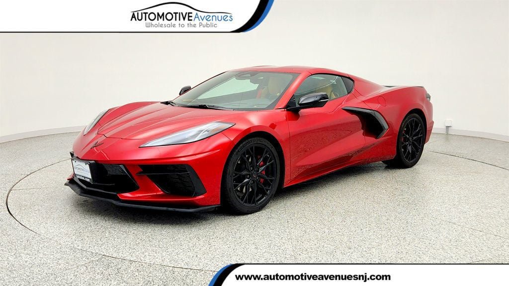 Used 2025 Chevrolet Corvette Stingray Preferred Cpe w/ Body-Color Dual Roof Package RWD image 1