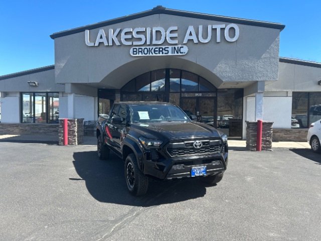 Used 2024 Toyota Tacoma TRD Off-Road image 1
