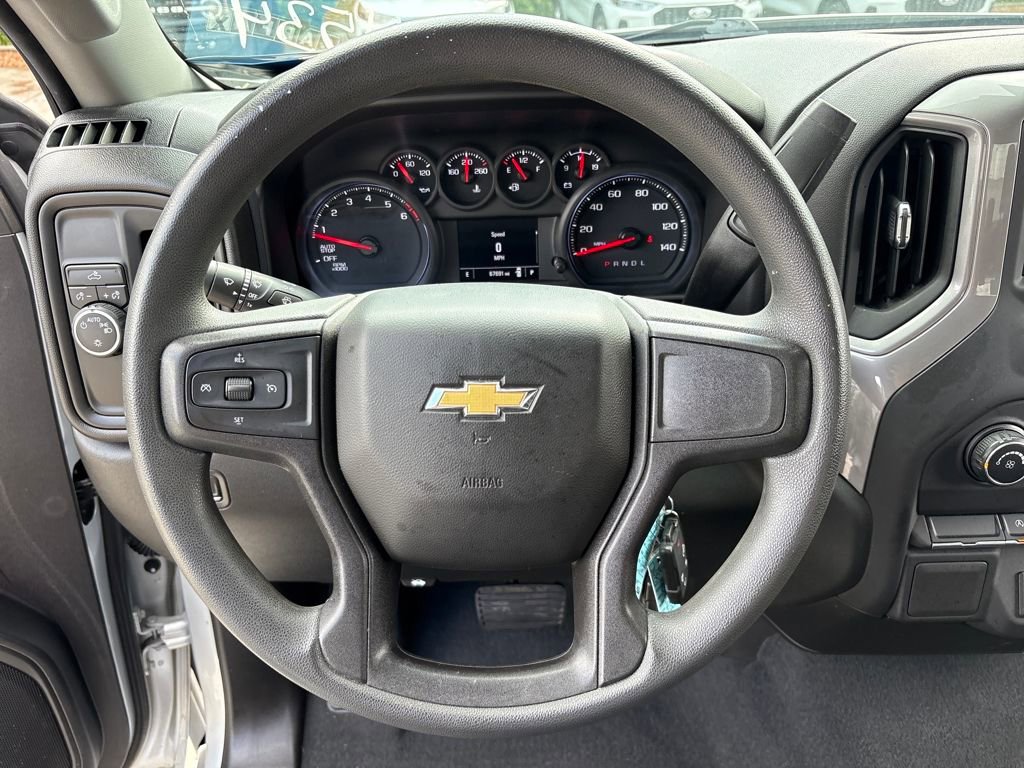 Used 2021 Chevrolet Silverado 1500 Custom image 17