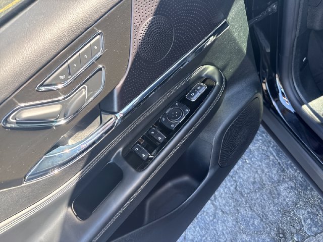 Certified 2024 Lincoln Corsair AWD w/ Equipment Group 101A image 14