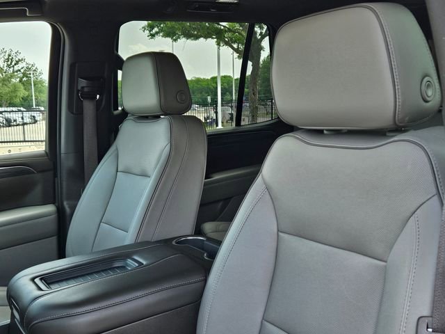 Used 2023 GMC Yukon SLT image 8