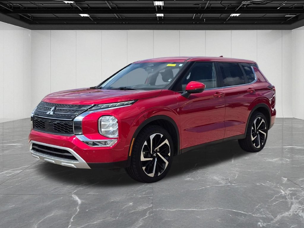 Used 2024 Mitsubishi Outlander SE FWD image 1