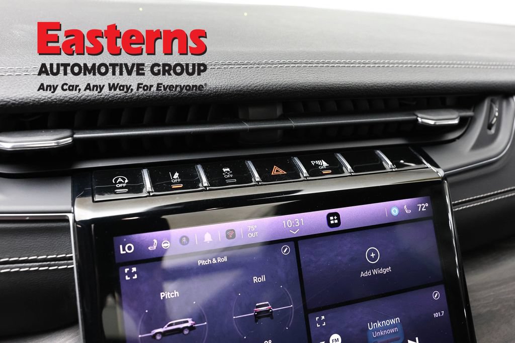 Used 2024 Jeep Grand Cherokee L Limited w/ Luxury Tech Group II AWD/4WD image 21