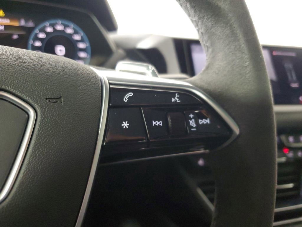 Used 2022 Audi e-tron GT Premium Plus w/ Performance Package image 22