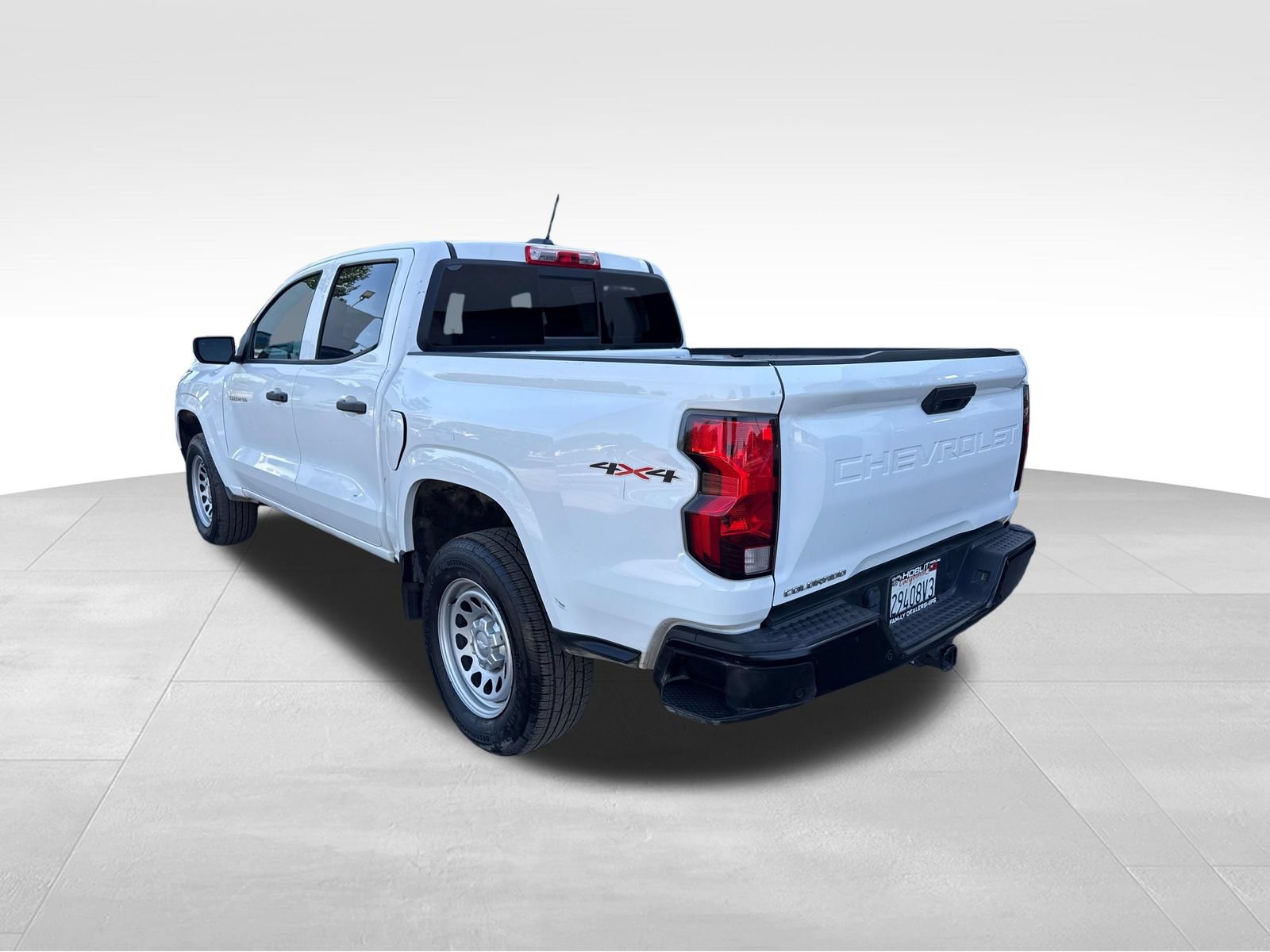 Used 2023 Chevrolet Colorado W/T w/ Advanced Trailering Package AWD/4WD image 3