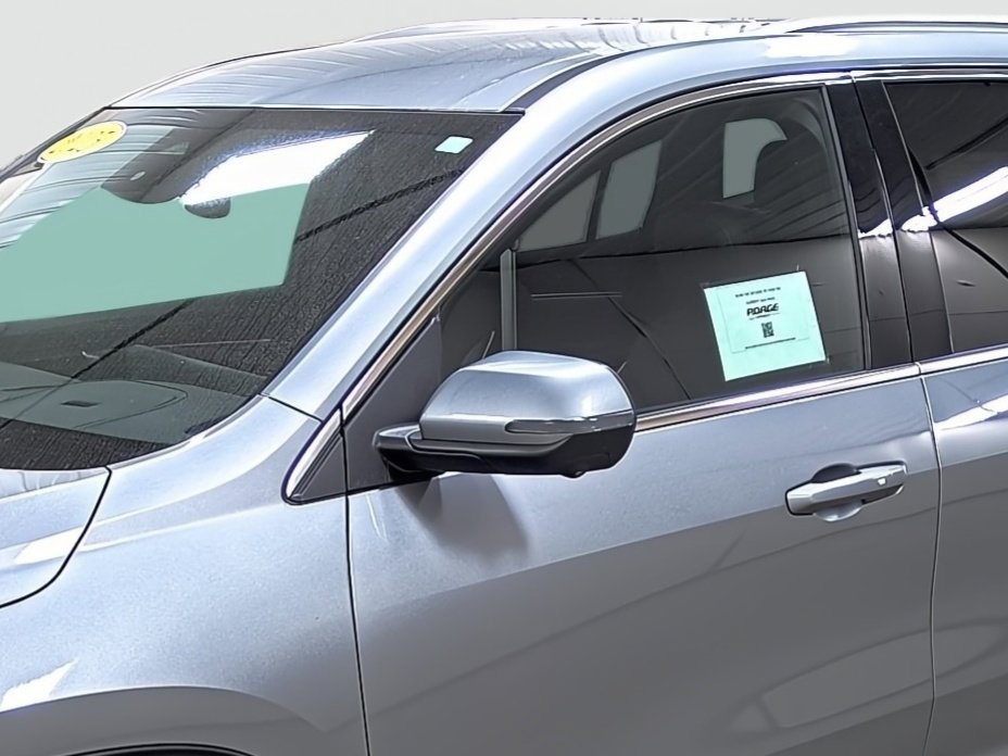 Used 2025 Buick Enclave Preferred image 8