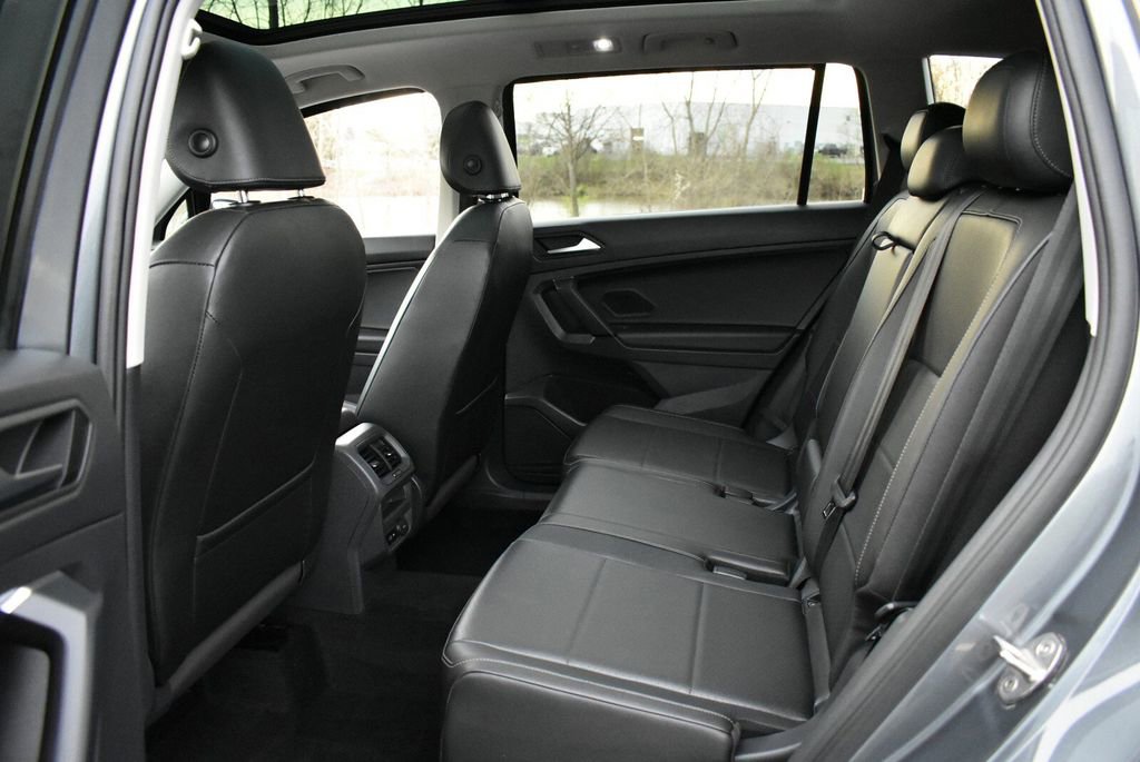 Used 2019 Volkswagen Tiguan SE AWD/4WD image 24