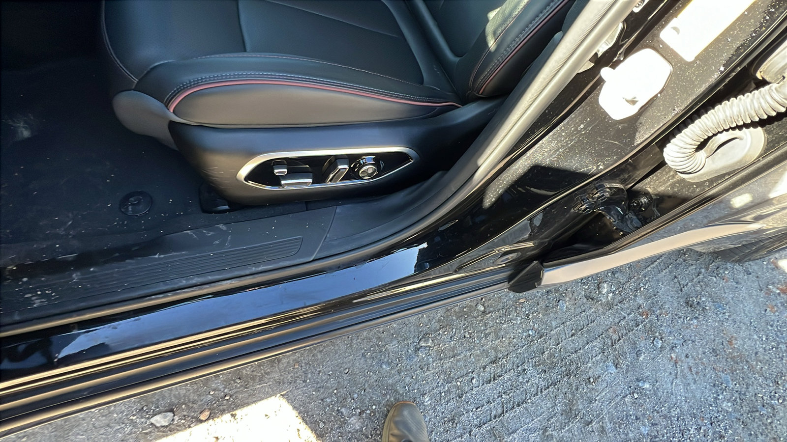 Used 2024 Jeep Wagoneer Launch Edition image 17