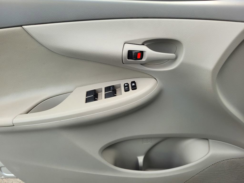 Used 2009 Toyota Corolla LE image 23